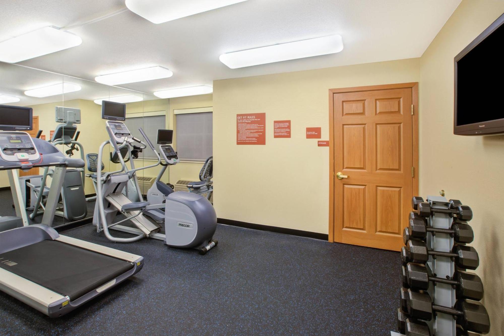 Towneplace Suites By Marriott Detroit Ливония Экстерьер фото