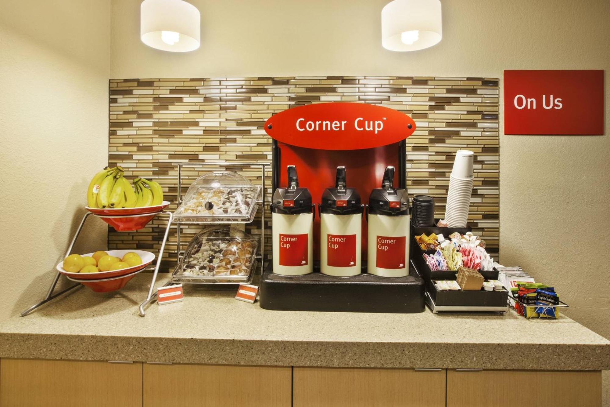 Towneplace Suites By Marriott Detroit Ливония Экстерьер фото